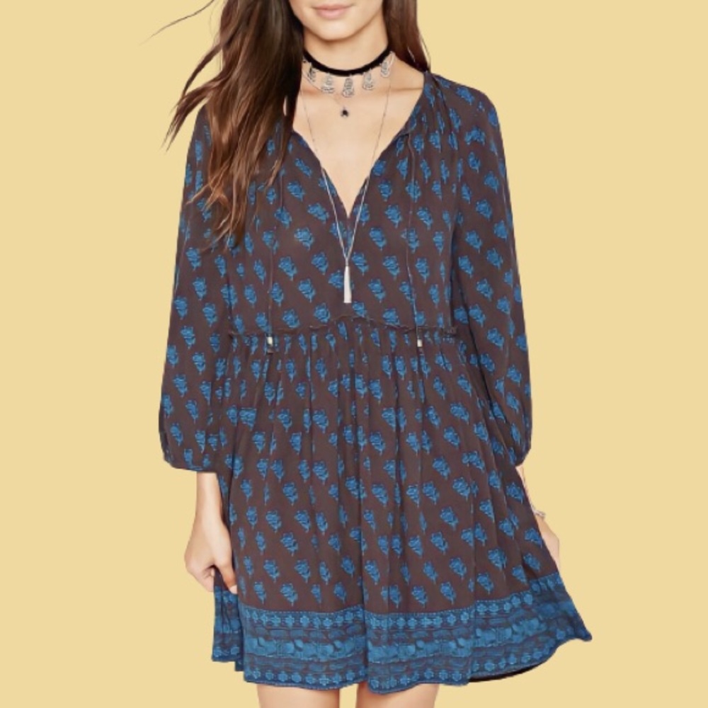 Forever 21 Floral Boho Paisley Peasant Dress